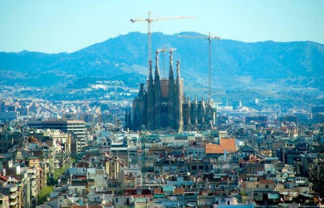 Ramblas Duplex 4br Terrace Pool Table & Ping Pong Barcelona