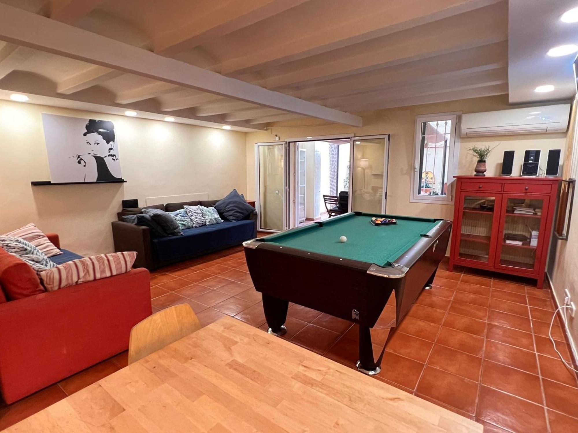 Ramblas Duplex 4br Terrace Pool Table & Ping Pong Barcelona